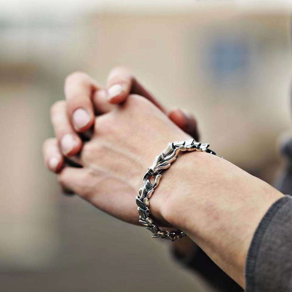 Oathcord Dragon Bone Stainless Steel Link Bracelet
